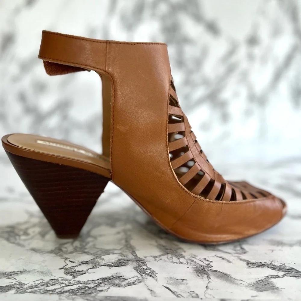 Audrey Brooks Kansan Booties Cognac Brown Laser Cut Peep Toe Gladiator 10
